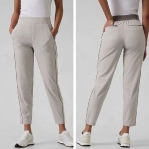 NWT ATHLETA WOMENS BROOKLYN TEXTURED ANKLE PANT PIN STRIPE GRAY SIZE 2